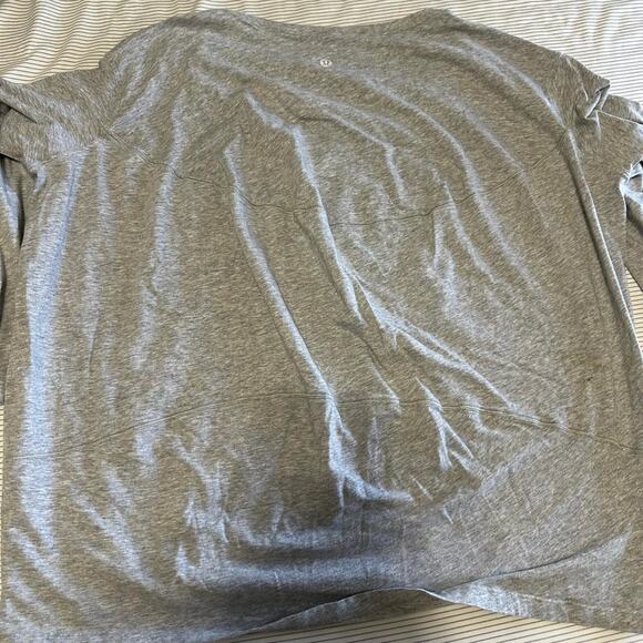 Lululemon gray long sleeve - Picture 2 of 4